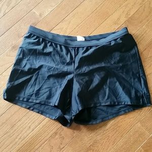 Maternity swim bottoms